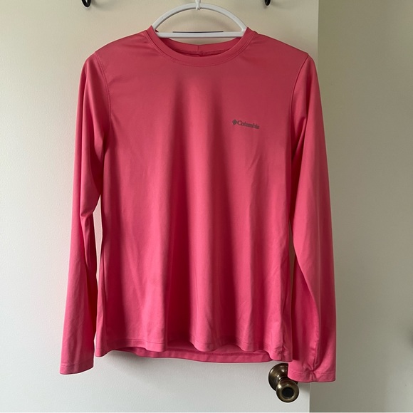 Columbia Tops - EUC Columbia Onmi Shade Sun Protection size M